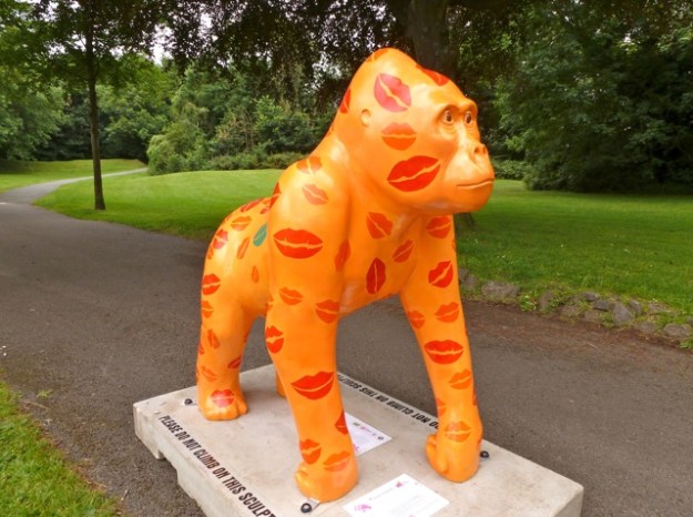 Lipstick lipstick gorilla